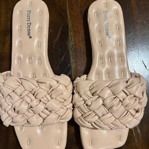 Pierre Dumas Women's Tan Woven Slide Sandals